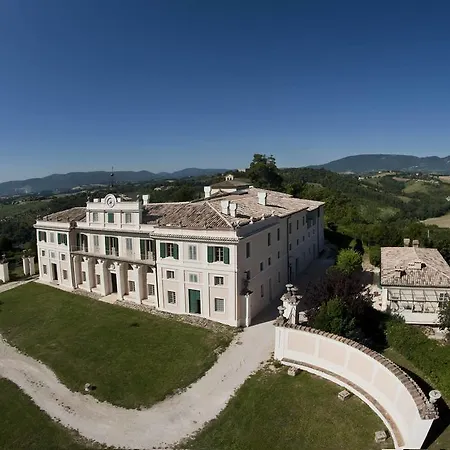 德埃博卡维拉皮安齐亚尼旅馆 招待所 斯波莱托